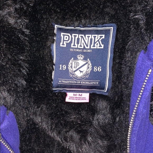 Limited Edition VS Pink Jacket🖤 - Picture 3 of 5